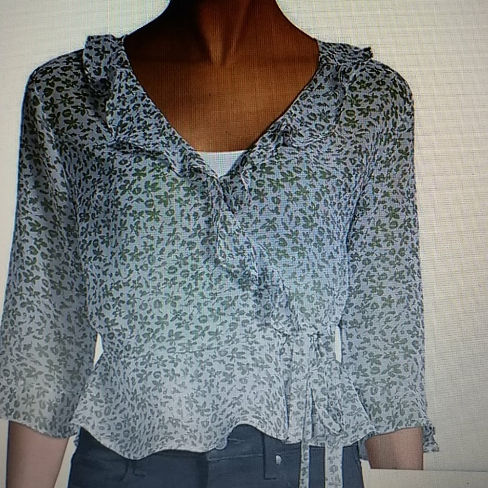 Design Lab Floral Wrap Blouse Size M